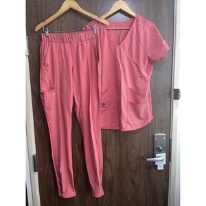 Barco One Wellness Scrub Set Rose Pink  Size Small Top & XS Tall Pants